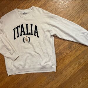 Hollister Cream Fleece Sweatshirt